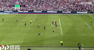 优势明显！广东半场35中23&命中率65.7% 领先合肥26分